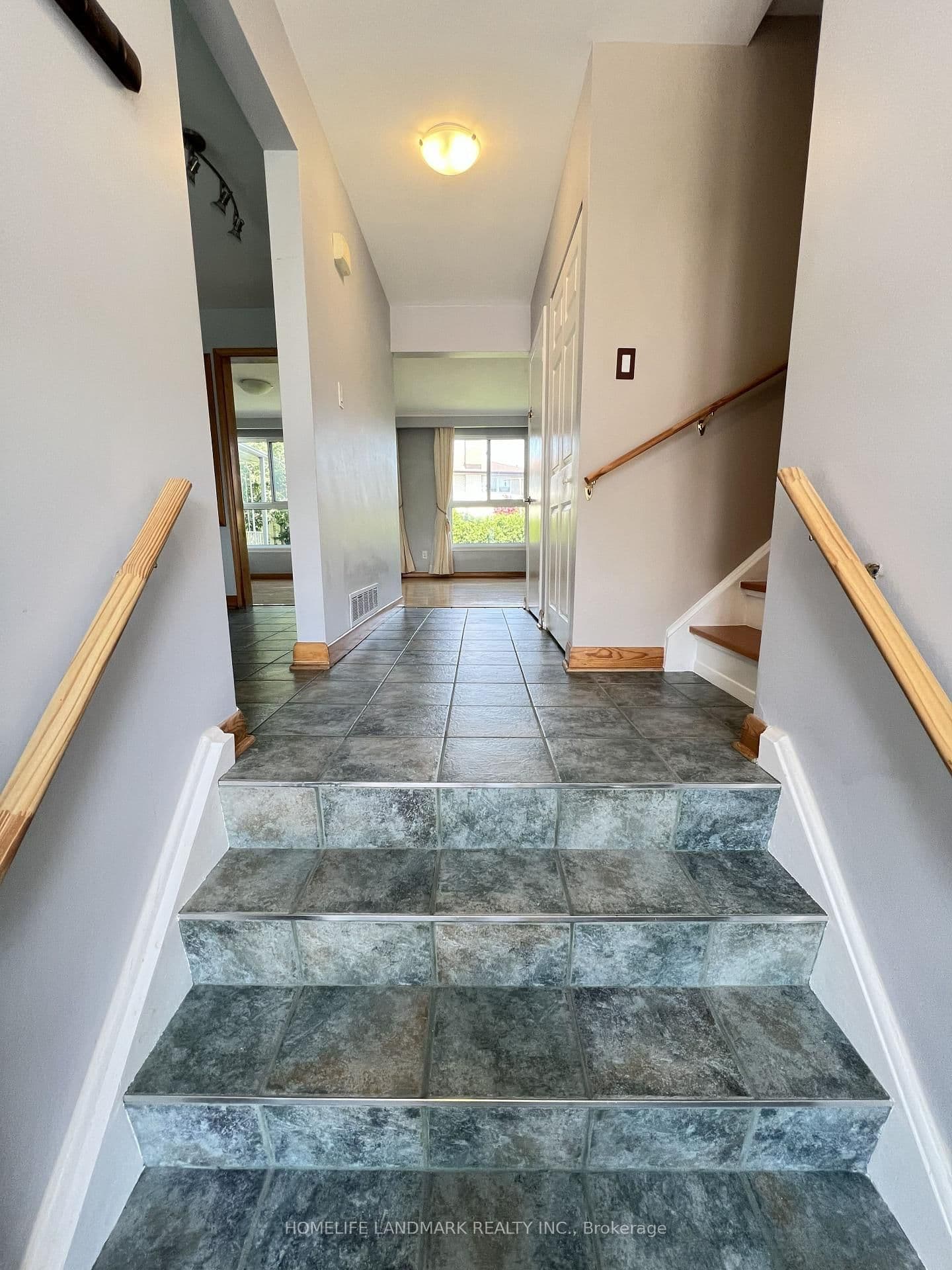 27 Tillplain Road - Image 4