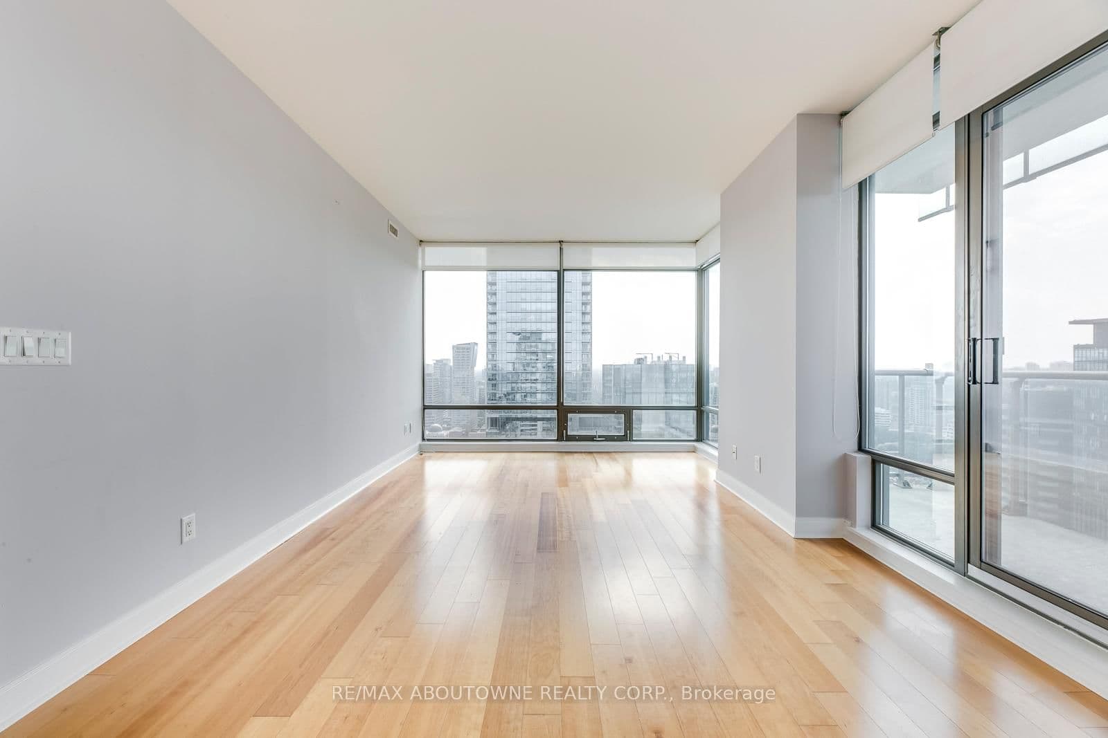 18 Yorkville Avenue, Unit 3204 - Image 6