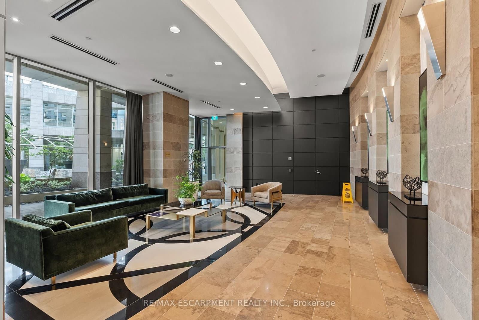 2181 Yonge Street, Unit 603 - Image 2