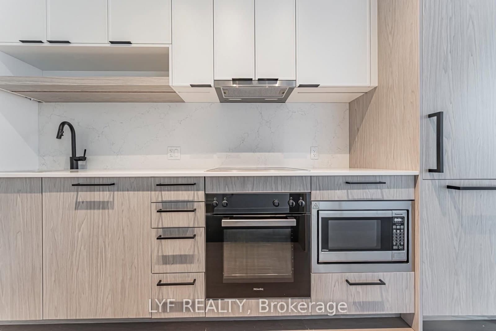 91 Montclair Avenue, Unit 826 - Image 2
