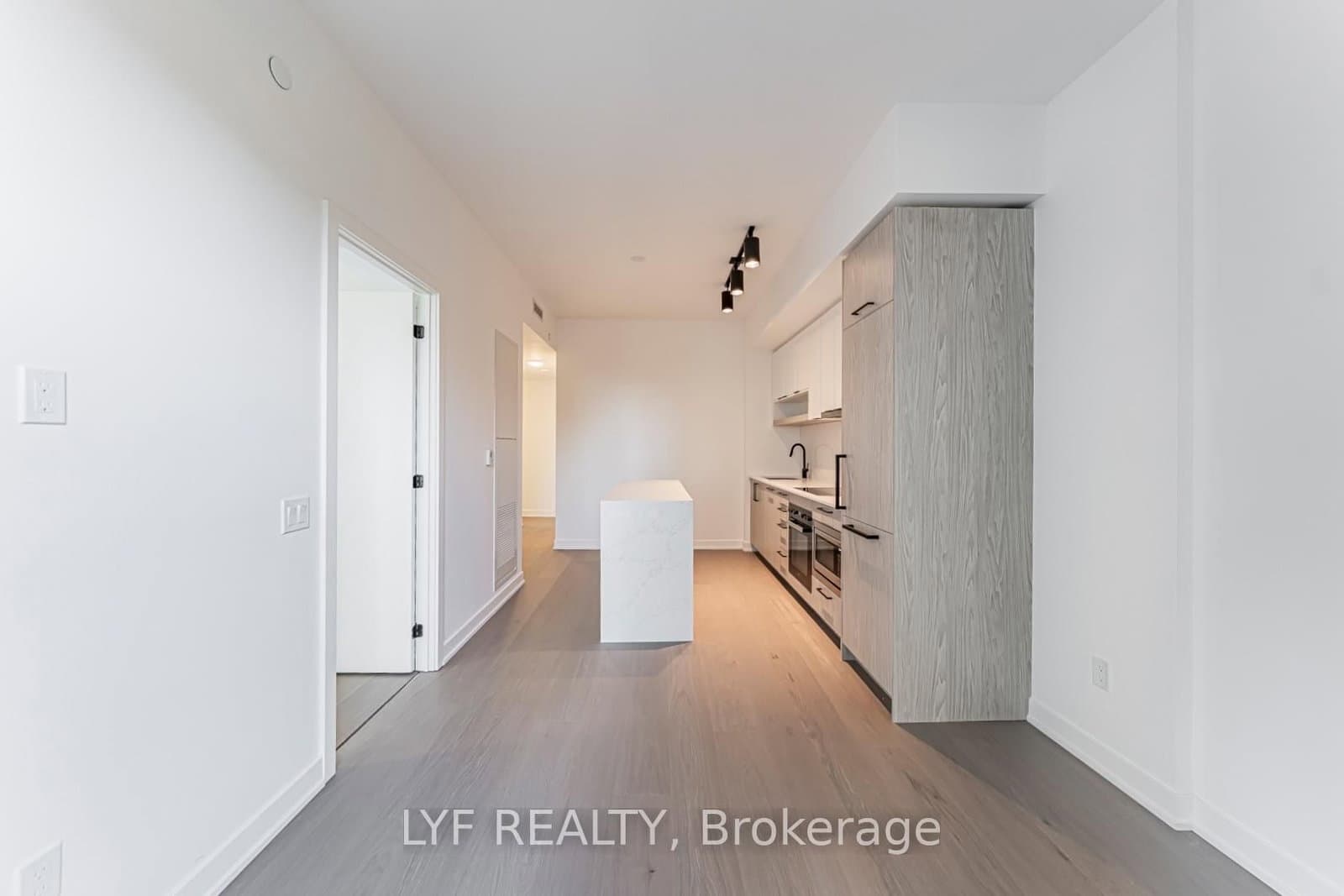91 Montclair Avenue, Unit 826 - Image 3