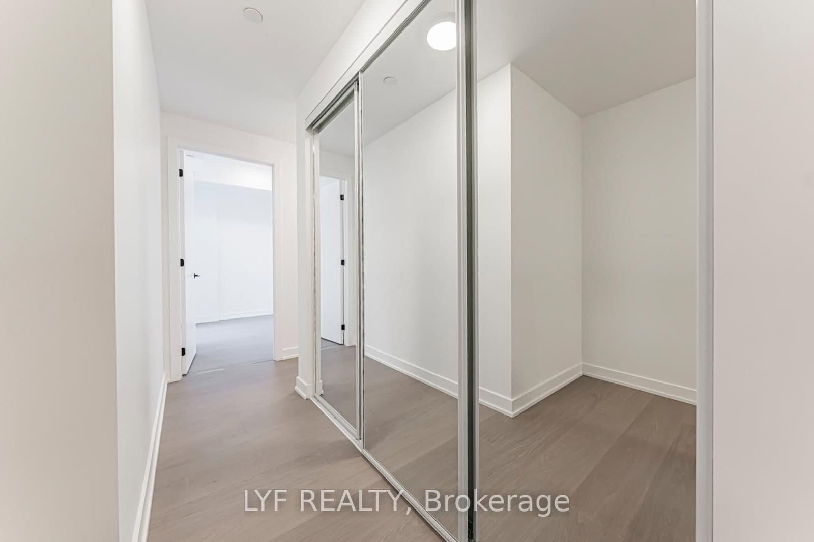 91 Montclair Avenue, Unit 826 - Image 5
