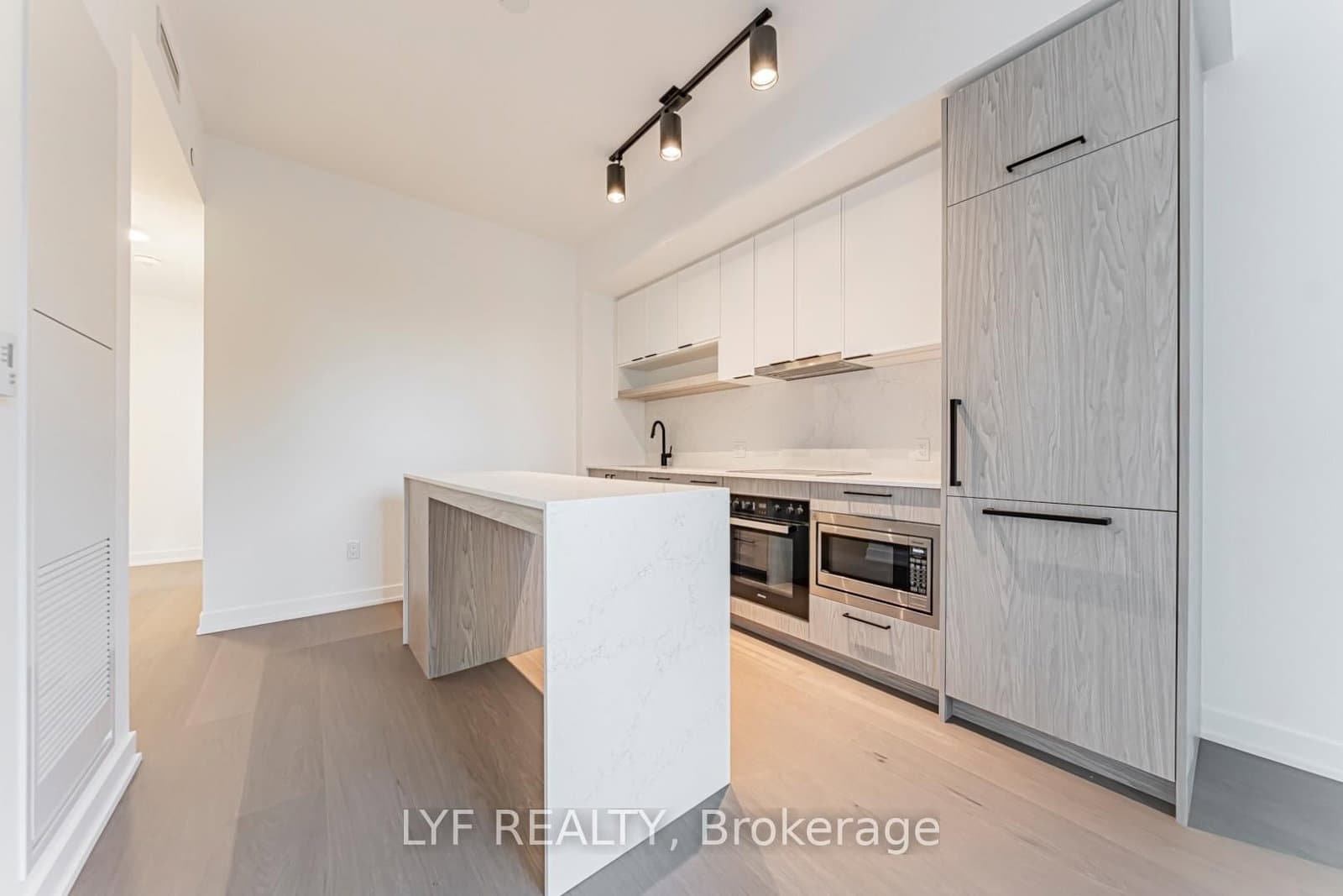 91 Montclair Avenue, Unit 826 - Image 6