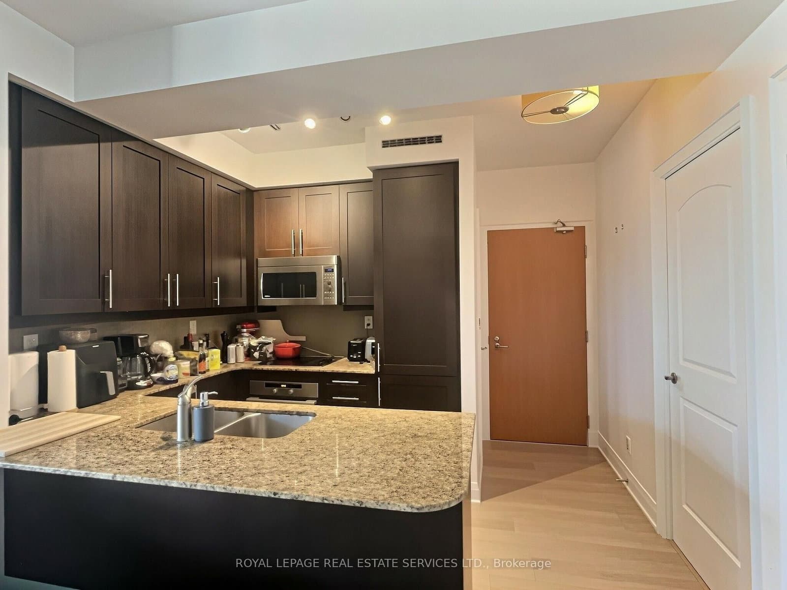 1 Bedford Road, Unit 701 - Image 6