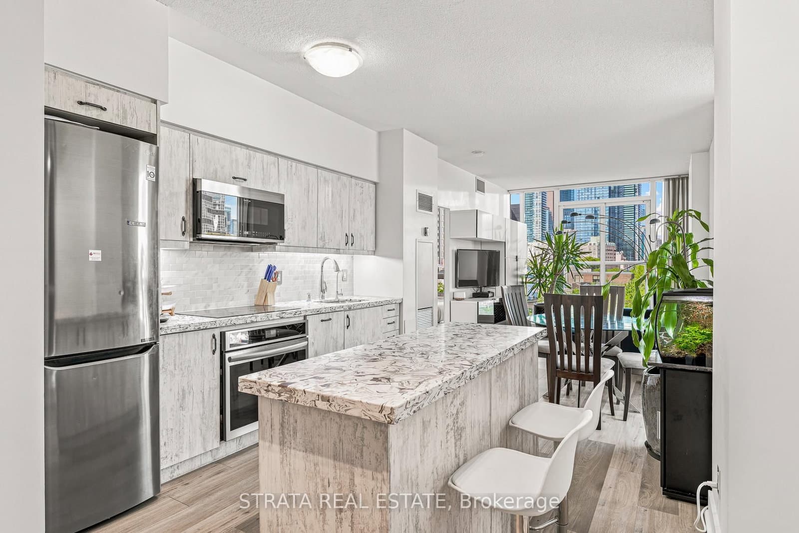 320 Richmond Street E, Unit 615 - Image 2