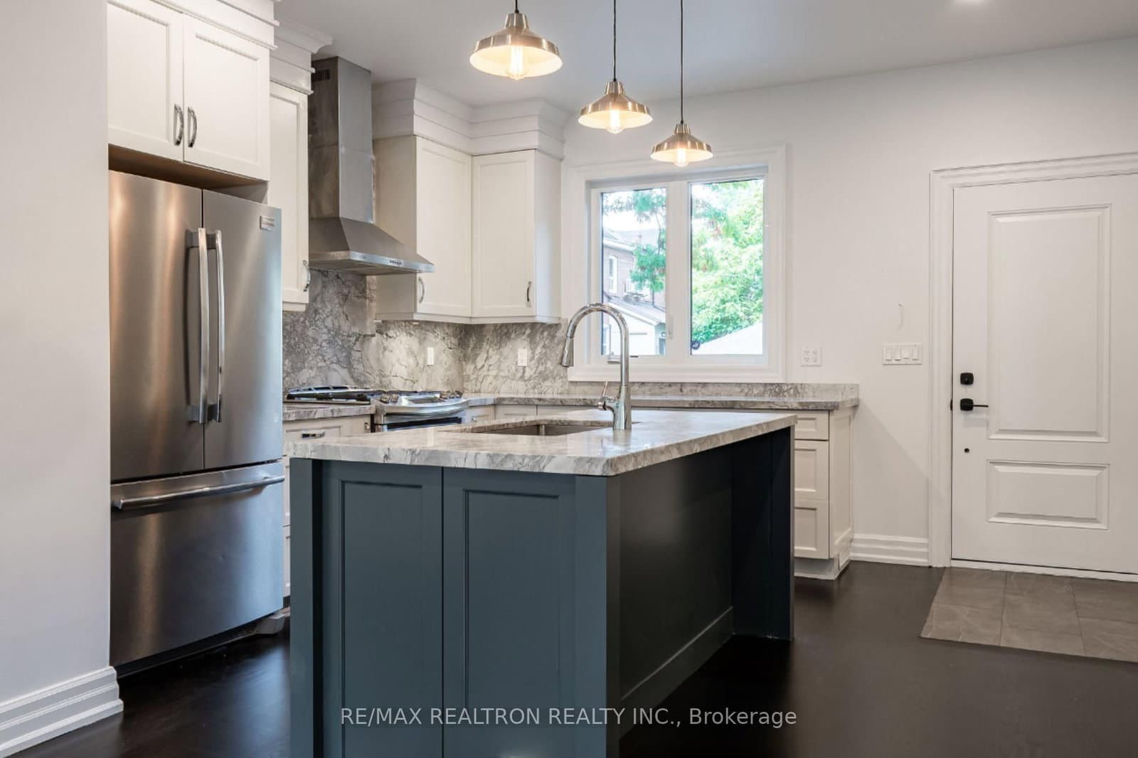 7 Louise Avenue - Image 5