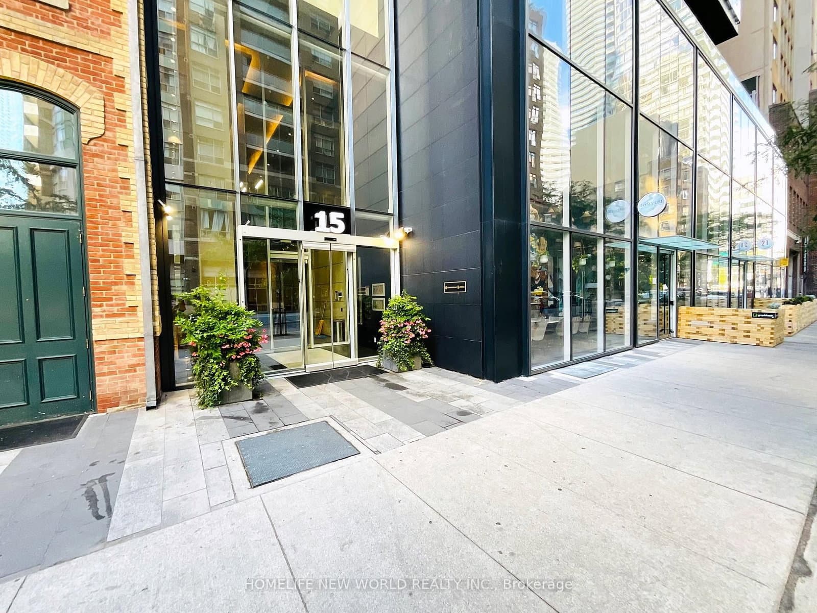 15 Grenville Street, Unit 511 - Image 1
