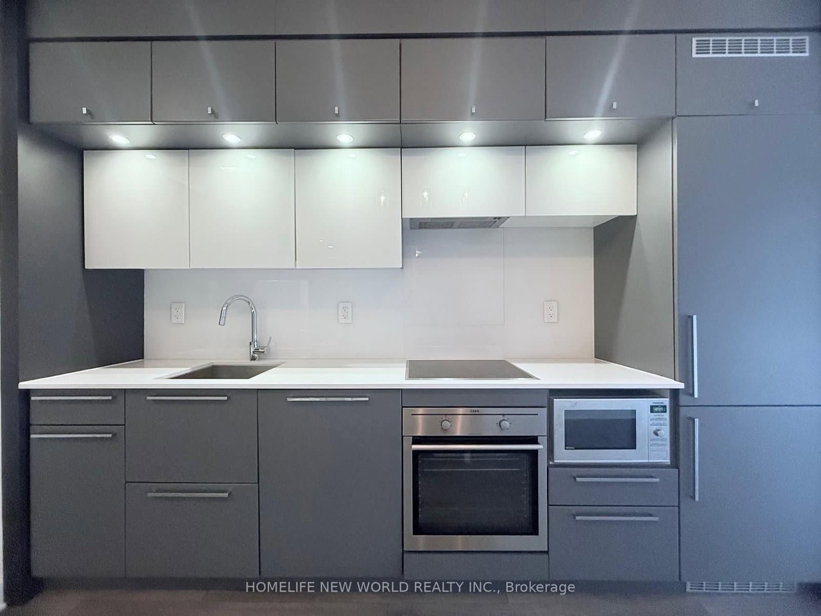 15 Grenville Street, Unit 511 - Image 4