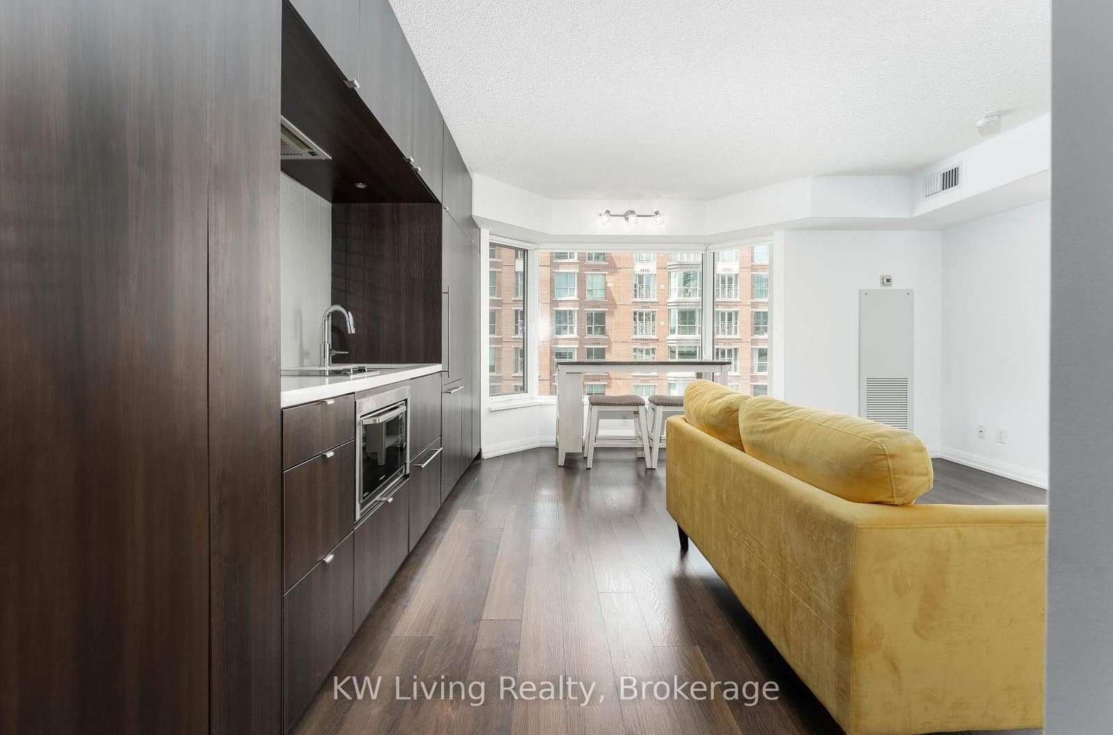 155 Yorkville Avenue, Unit 517 - Image 3