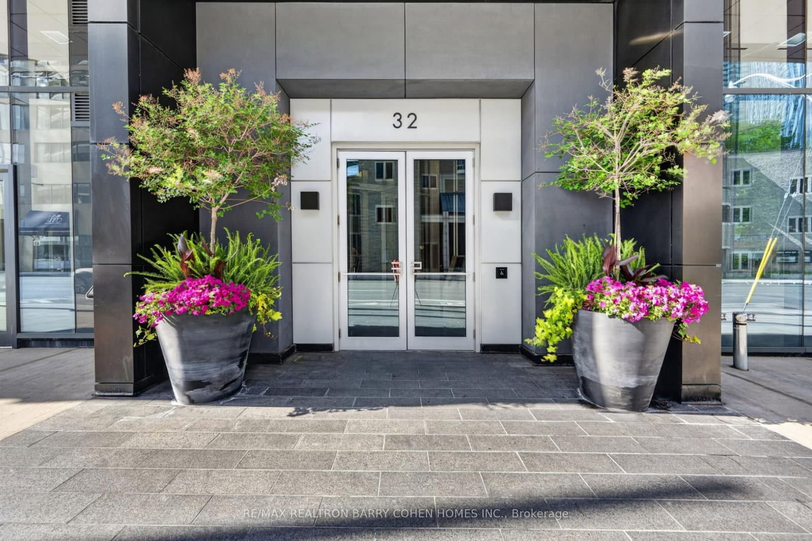32 Davenport Road, Unit 303 - Image 3