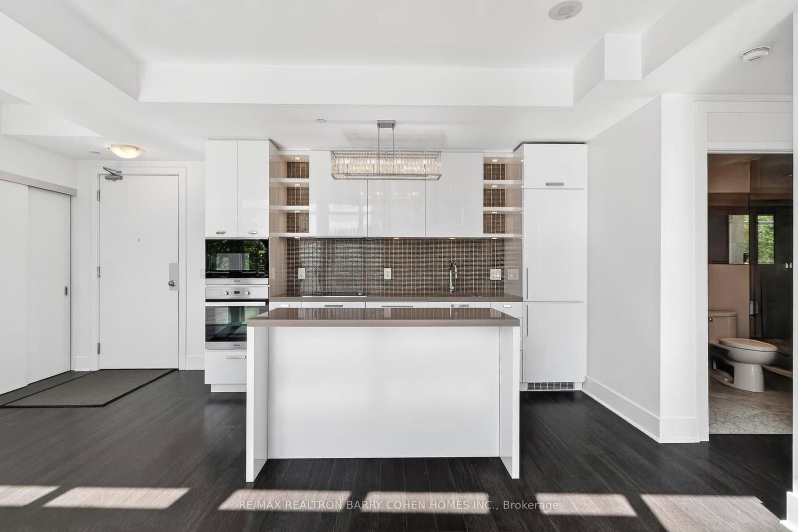 32 Davenport Road, Unit 303 - Image 5