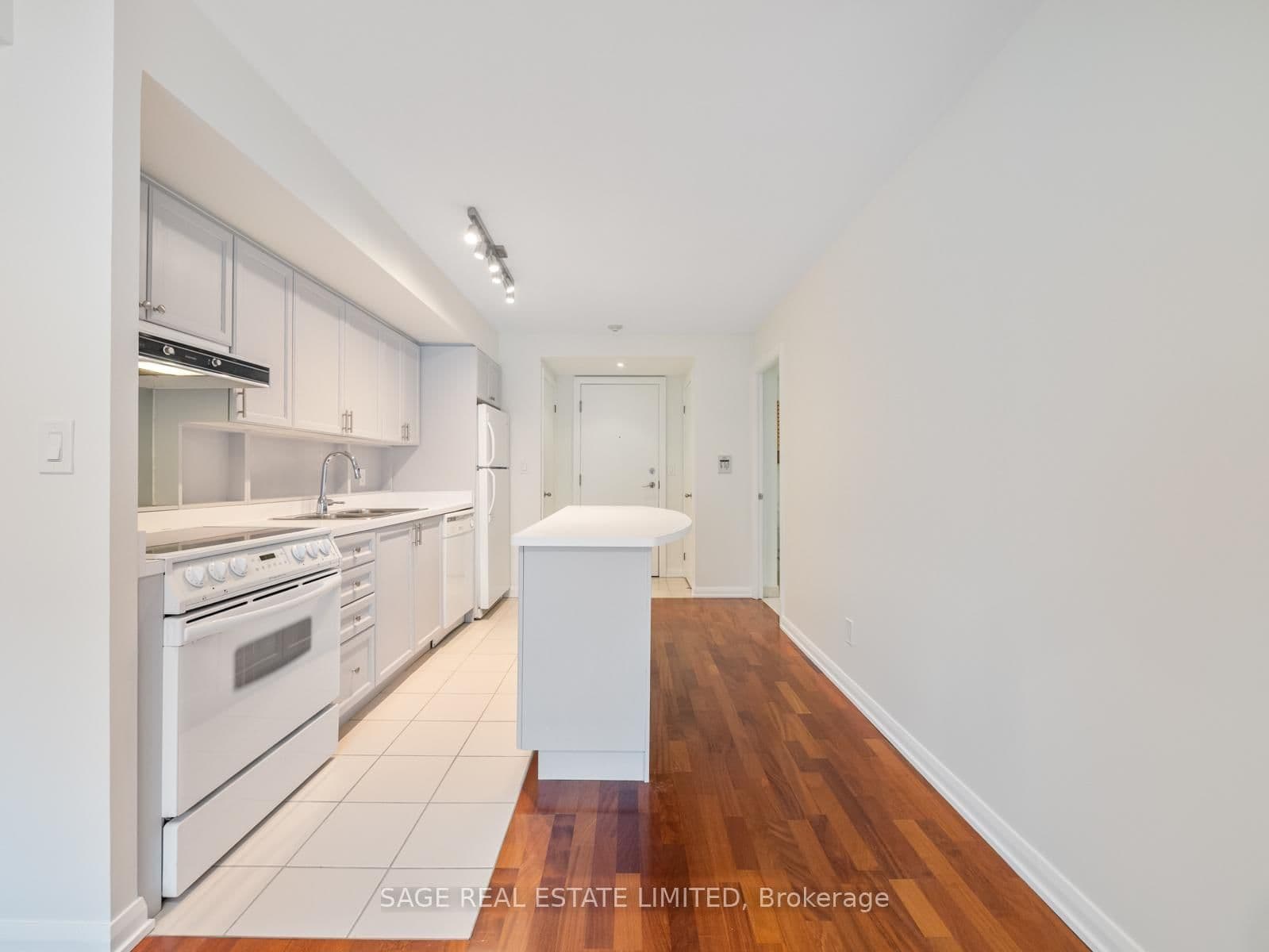 18 Beverley Street, Unit 209 - Image 2