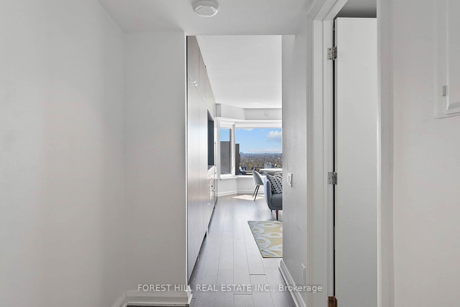 155 Yorkville Avenue, Unit 2917 - Image 2