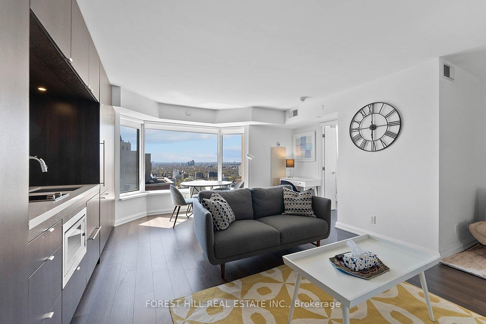 155 Yorkville Avenue, Unit 2917 - Image 4