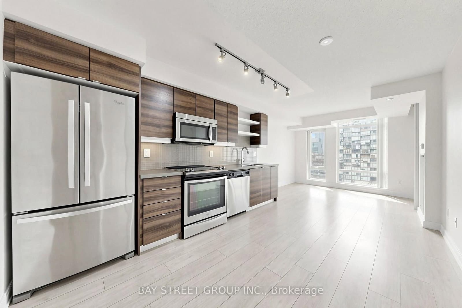 525 Adelaide Street W, Unit 1118 - Image 5