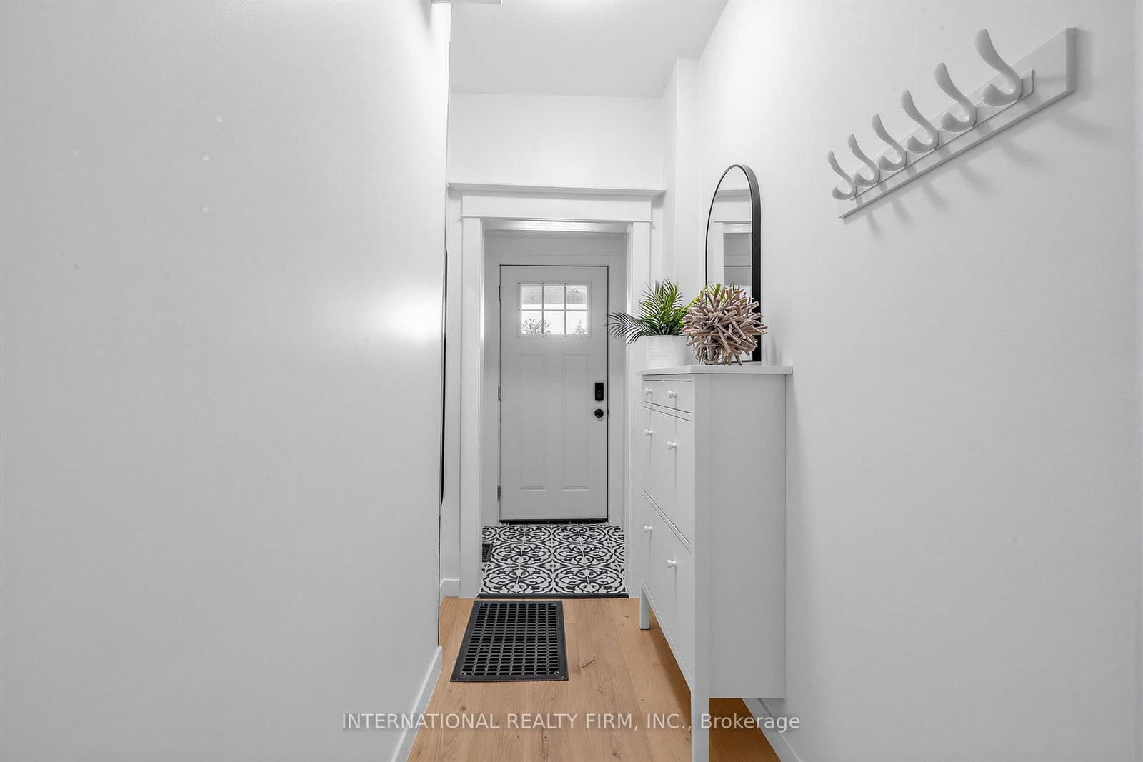 793 Dufferin Street, Unit Upper - Image 3