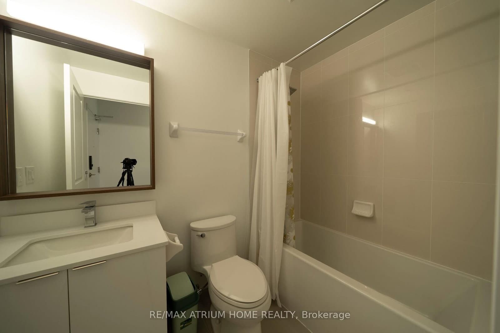 543 Richmond Street W, Unit 725 - Image 5