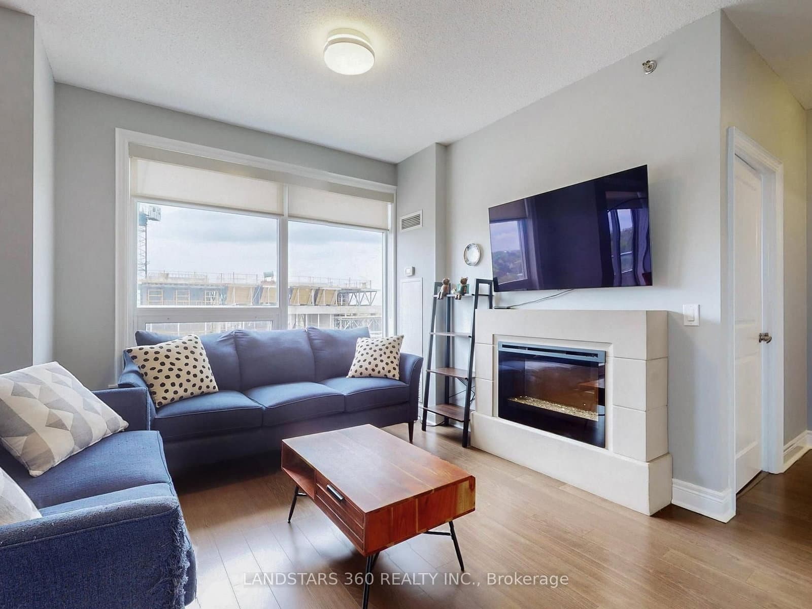 701 W Sheppard Avenue W, Unit 803 - Image 5
