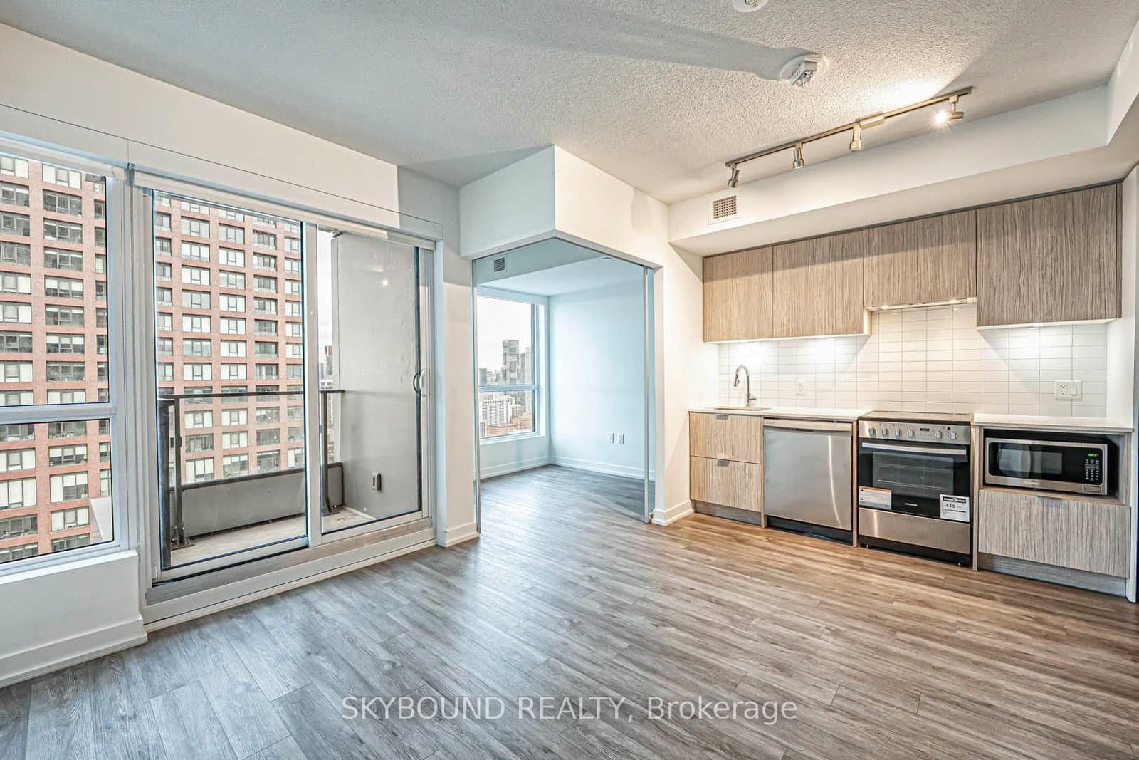 395 Bloor Street E, Unit 2901 - Image 6