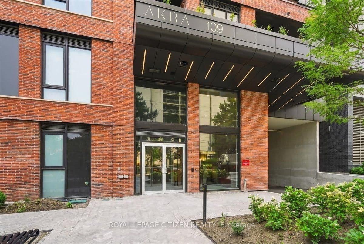 109 Erskine Avenue, Unit 1502 - Image 3