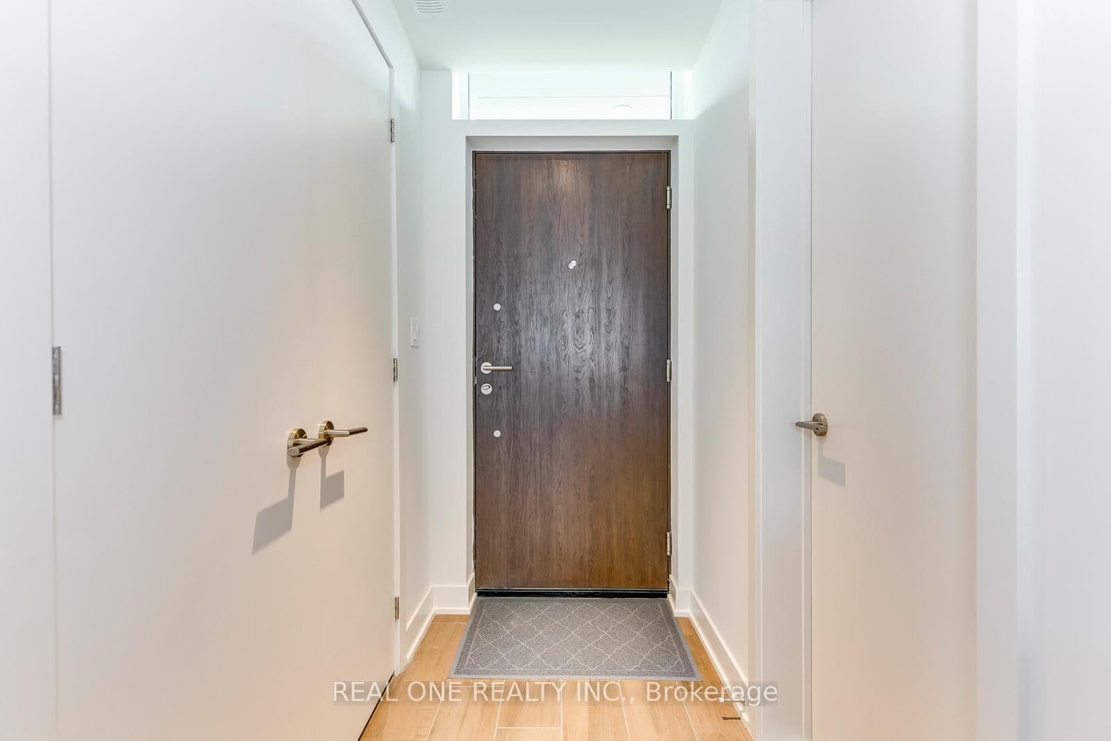 42 Sonic Way - Image 3
