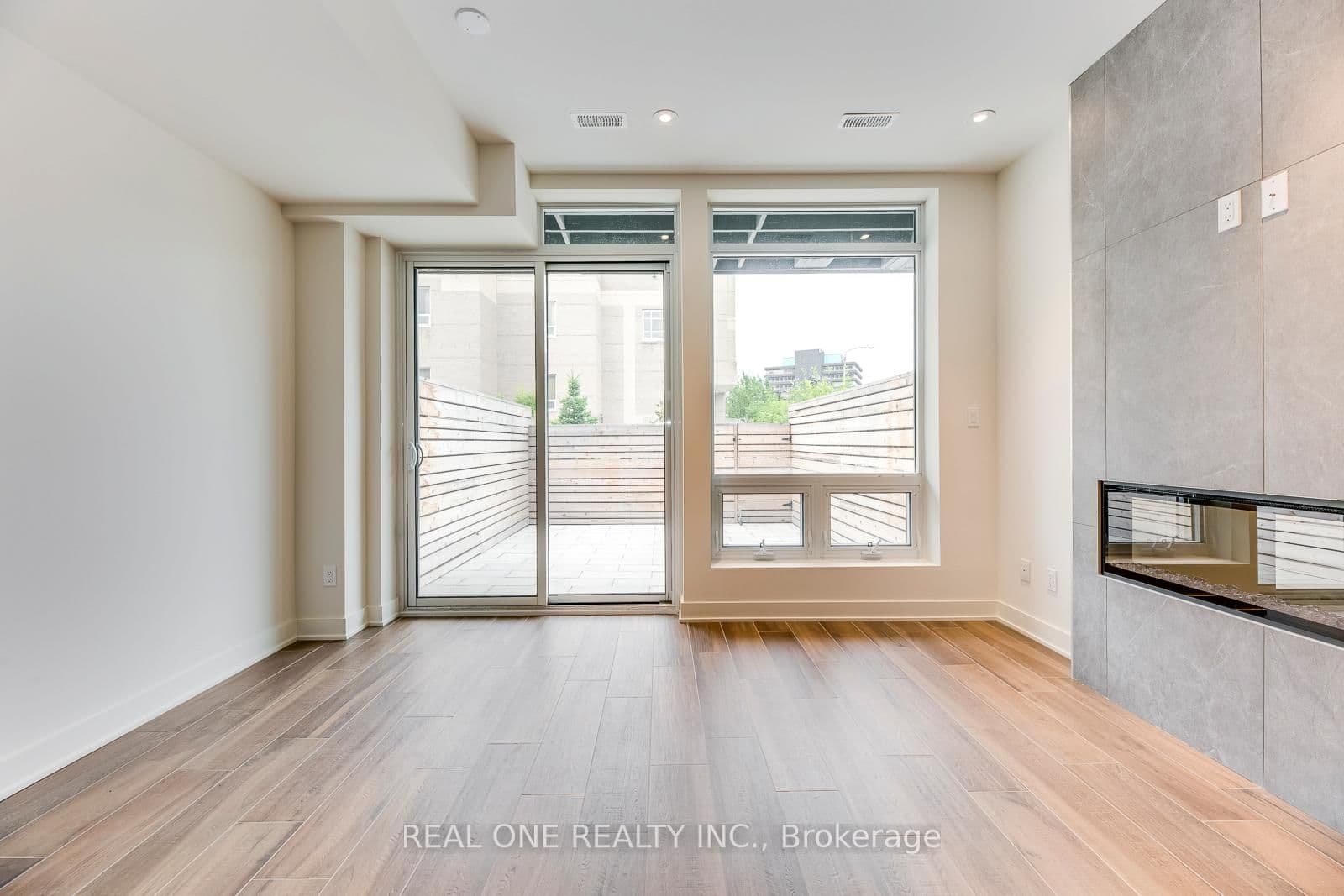 42 Sonic Way - Image 6