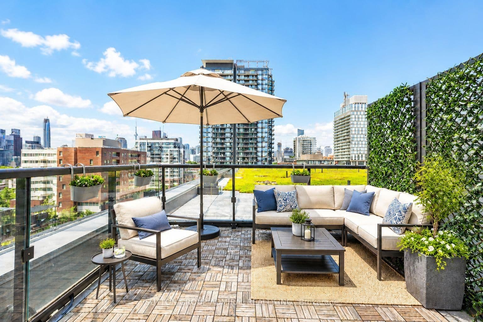 170 Sumach Street, Unit 907 - Image 1
