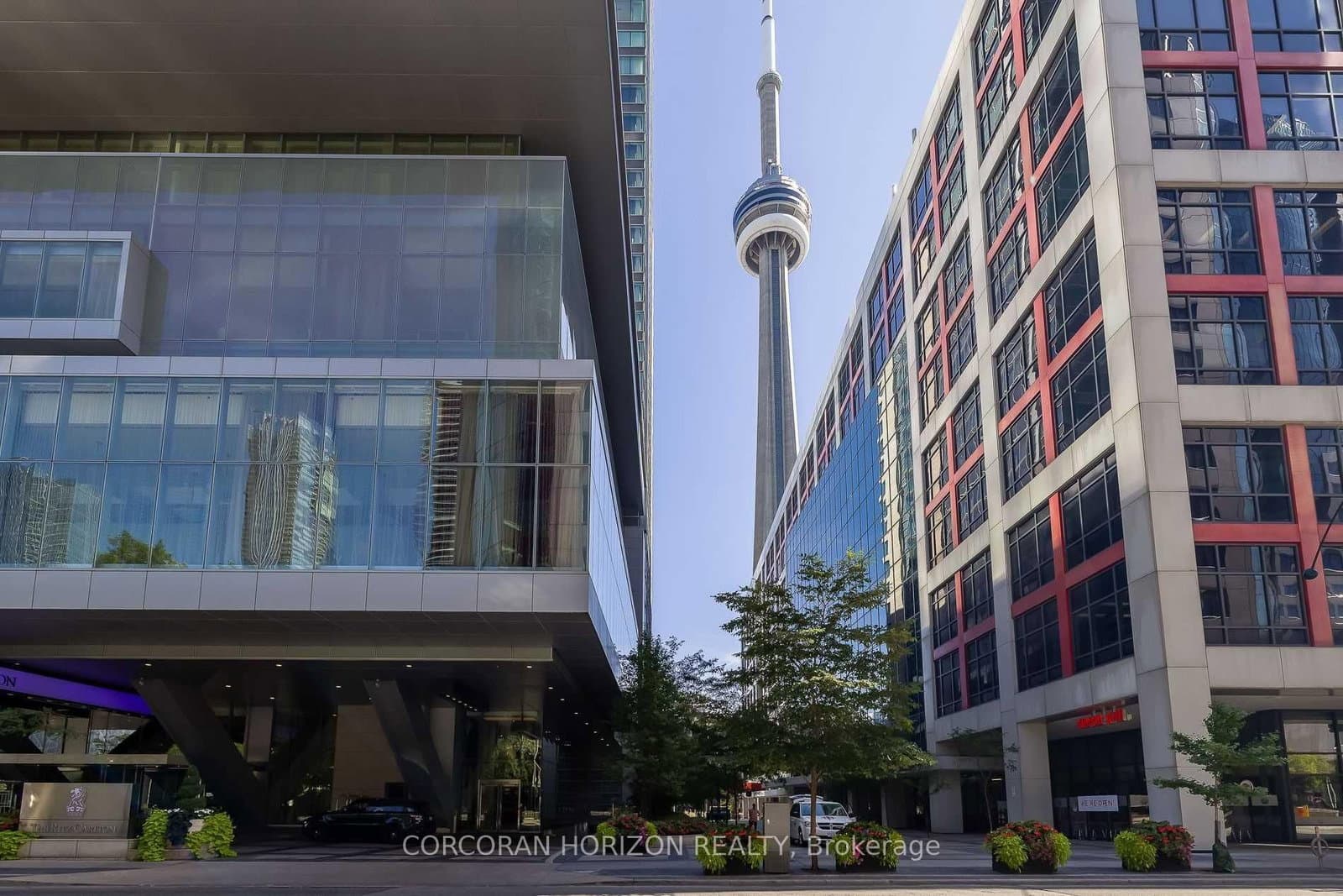 183 Wellington Street W, Unit 3303 - Image 4