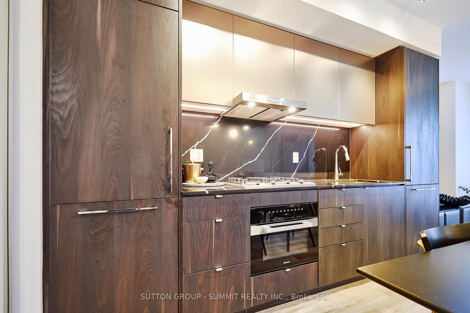 771 YONGE Street, Unit 2501 - Image 2
