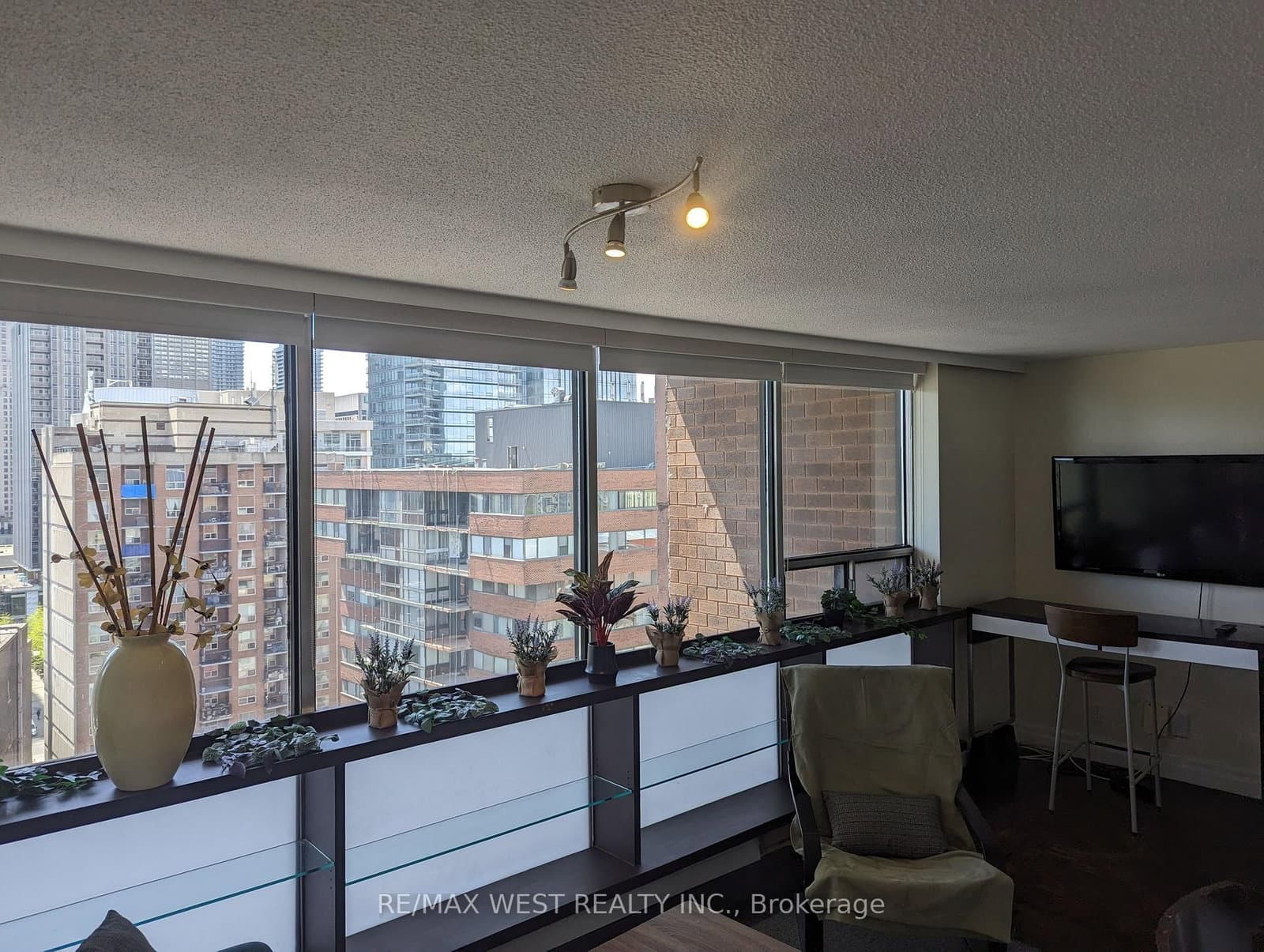 914 Yonge Street, Unit 1206 - Image 3