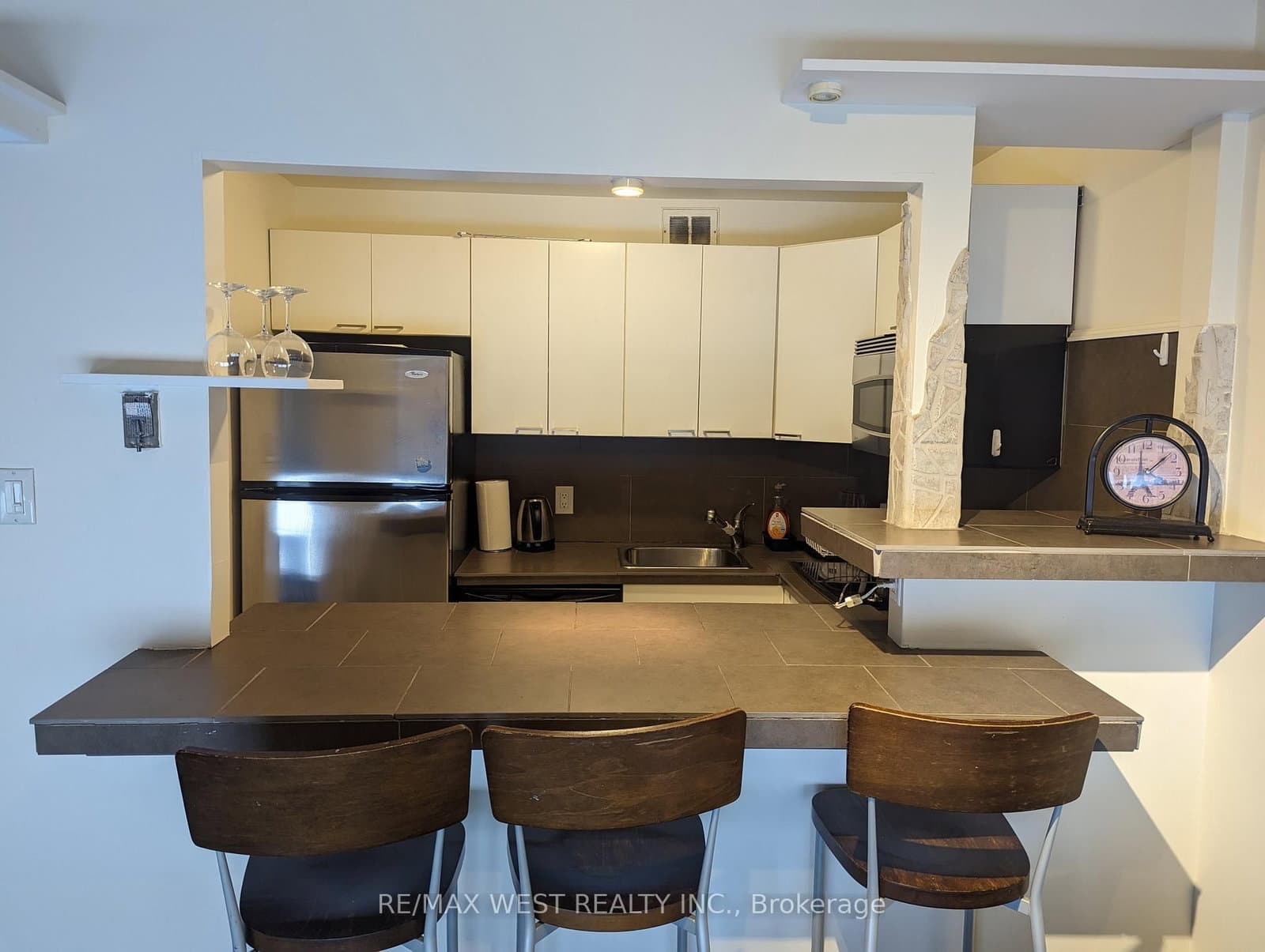 914 Yonge Street, Unit 1206 - Image 4