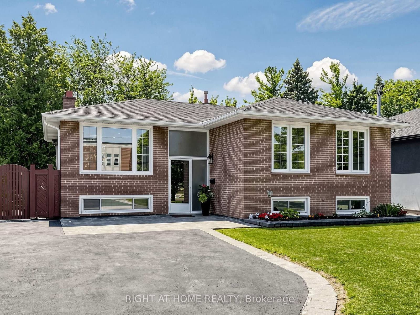 305 Pleasant Avenue - Image 3
