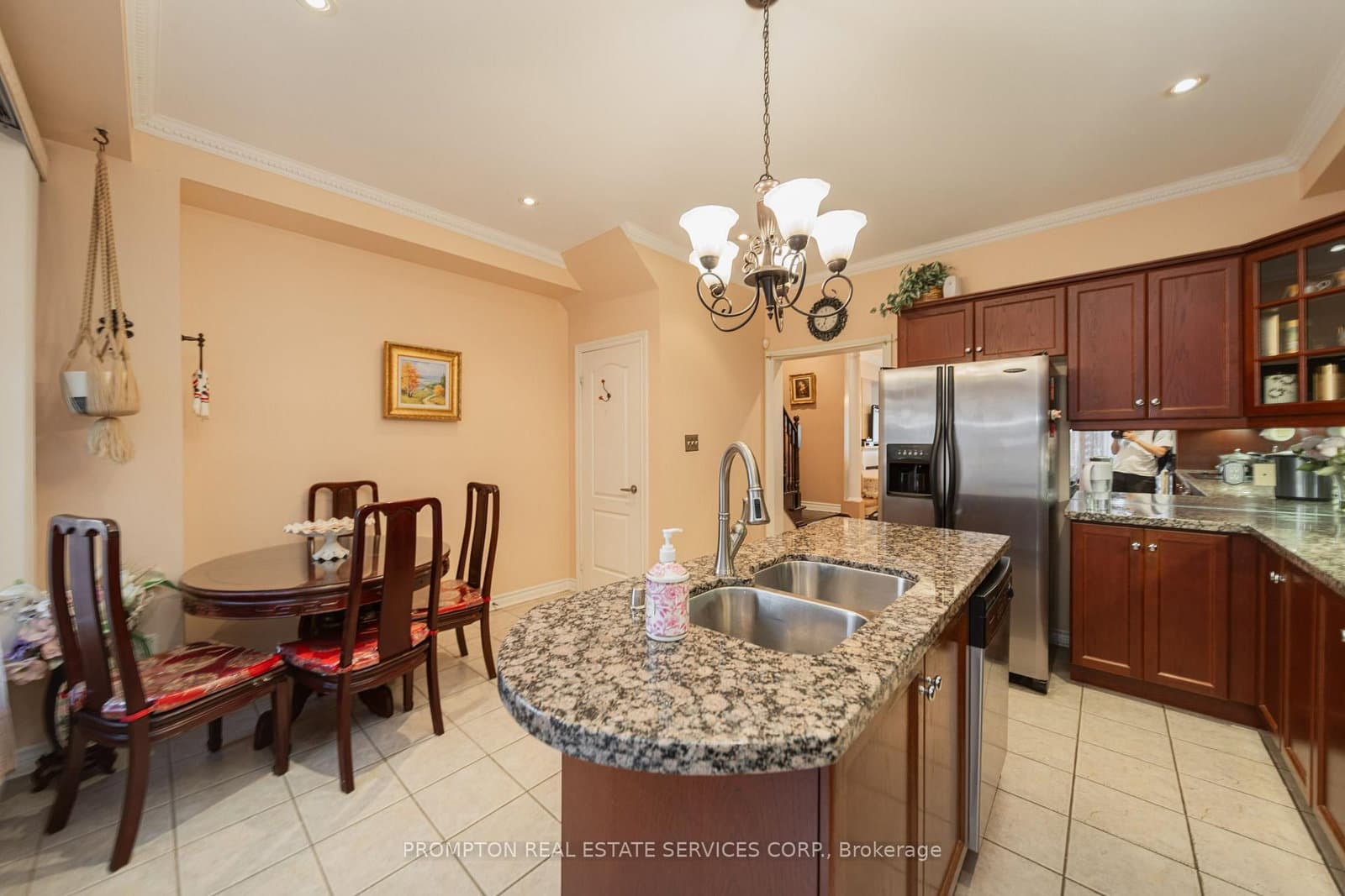 25 Routliffe Lane - Image 4