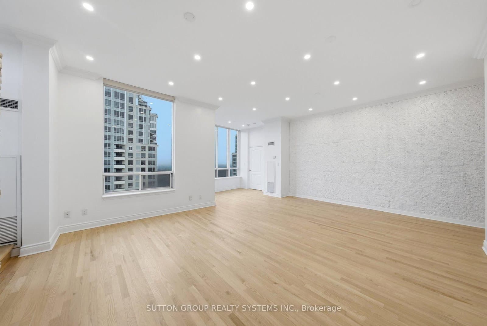 8 Rean Drive, Unit UPH 03 - Image 5