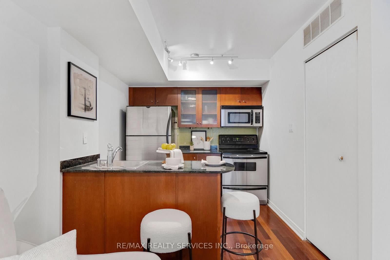 38 Western Battery Road, Unit 632 - Image 6