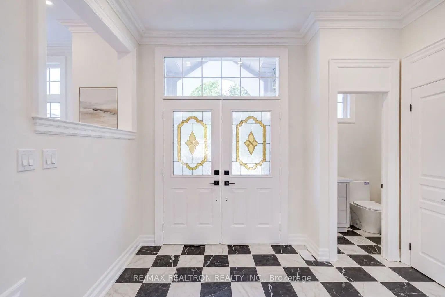 225 Olive Avenue S - Image 2