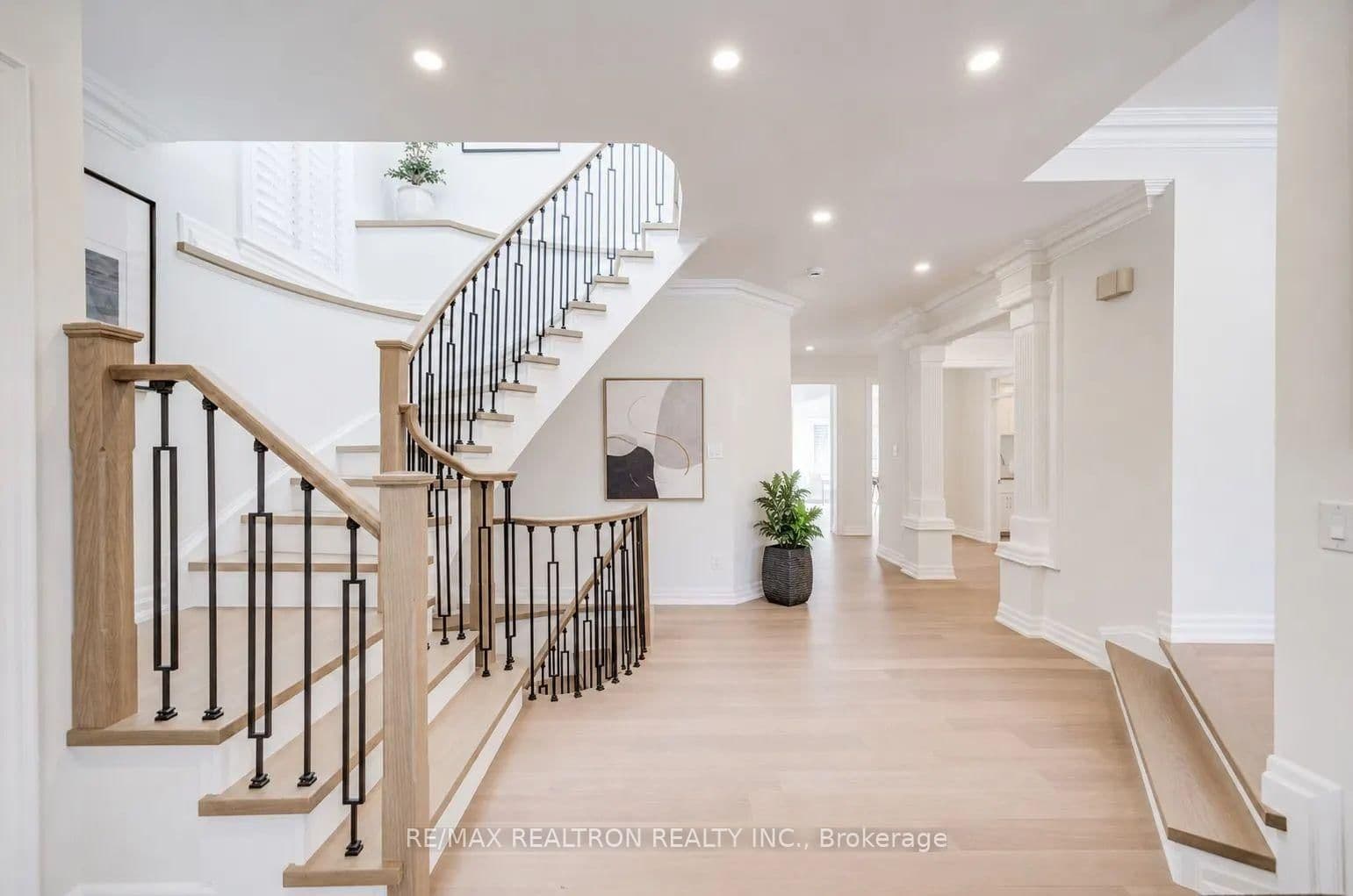 225 Olive Avenue S - Image 3