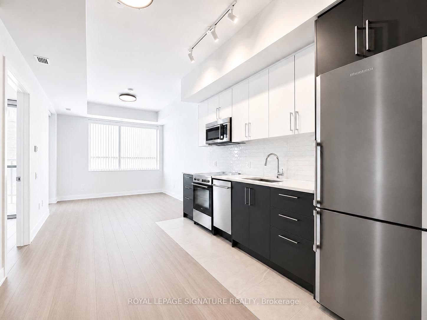 664 Spadina Avenue, Unit 404 - Image 3