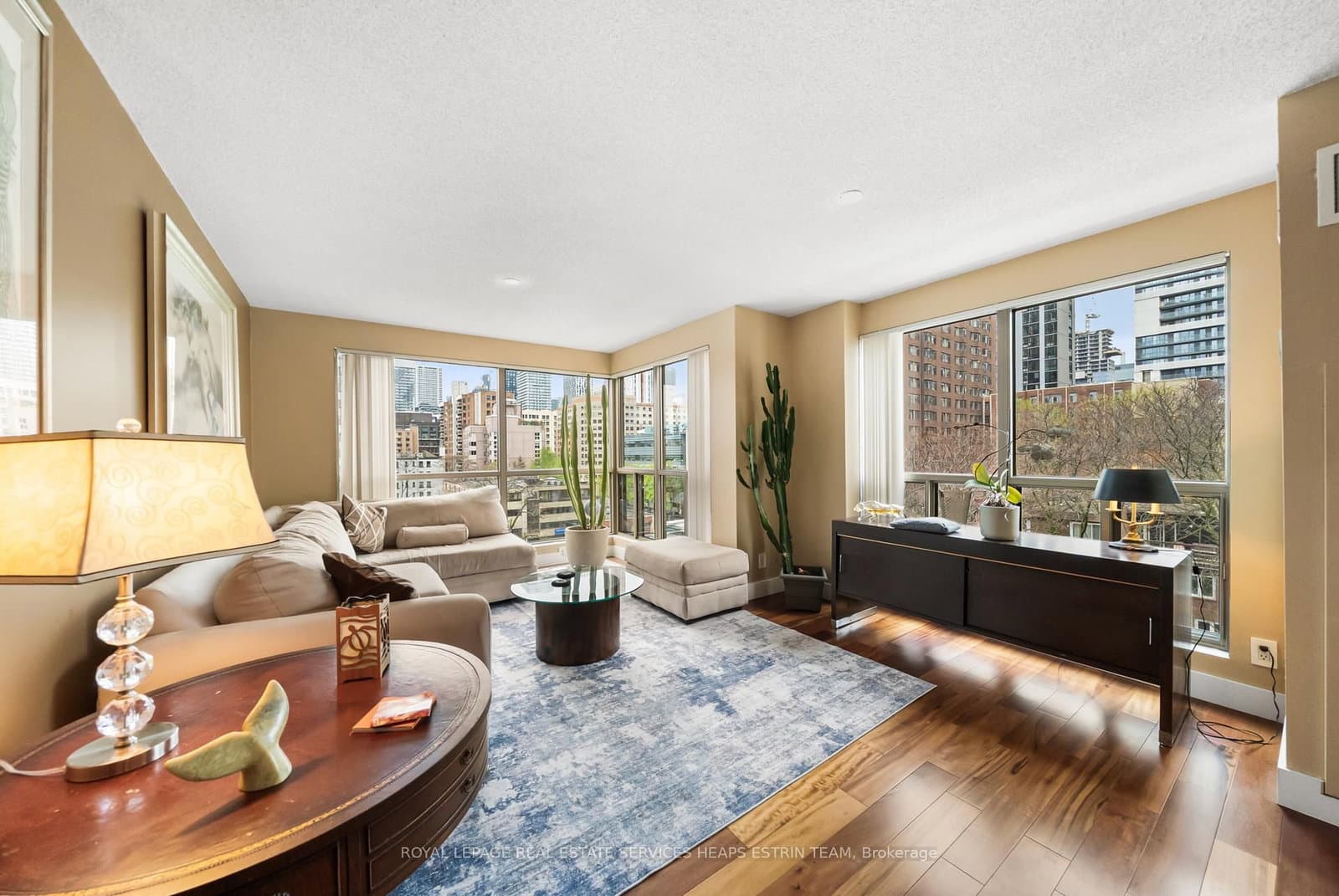 #507 - 298 Jarvis Street