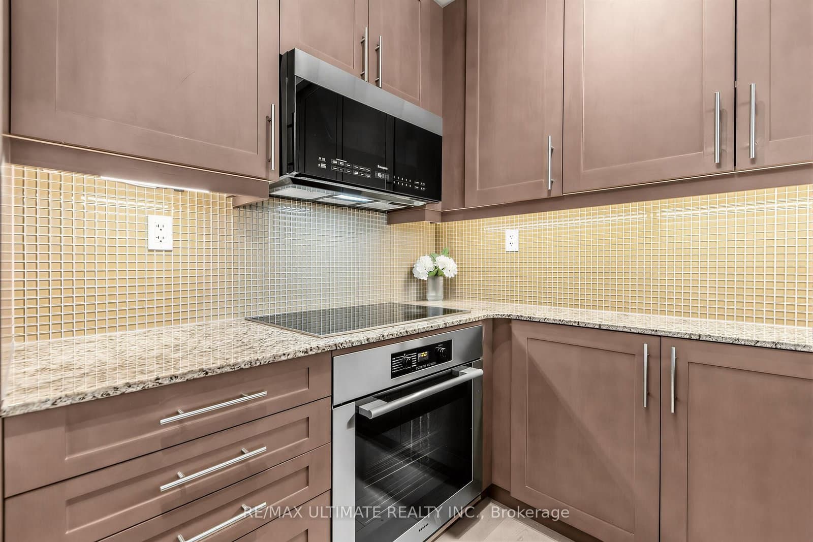1 Bedford Road, Unit 603 - Image 4