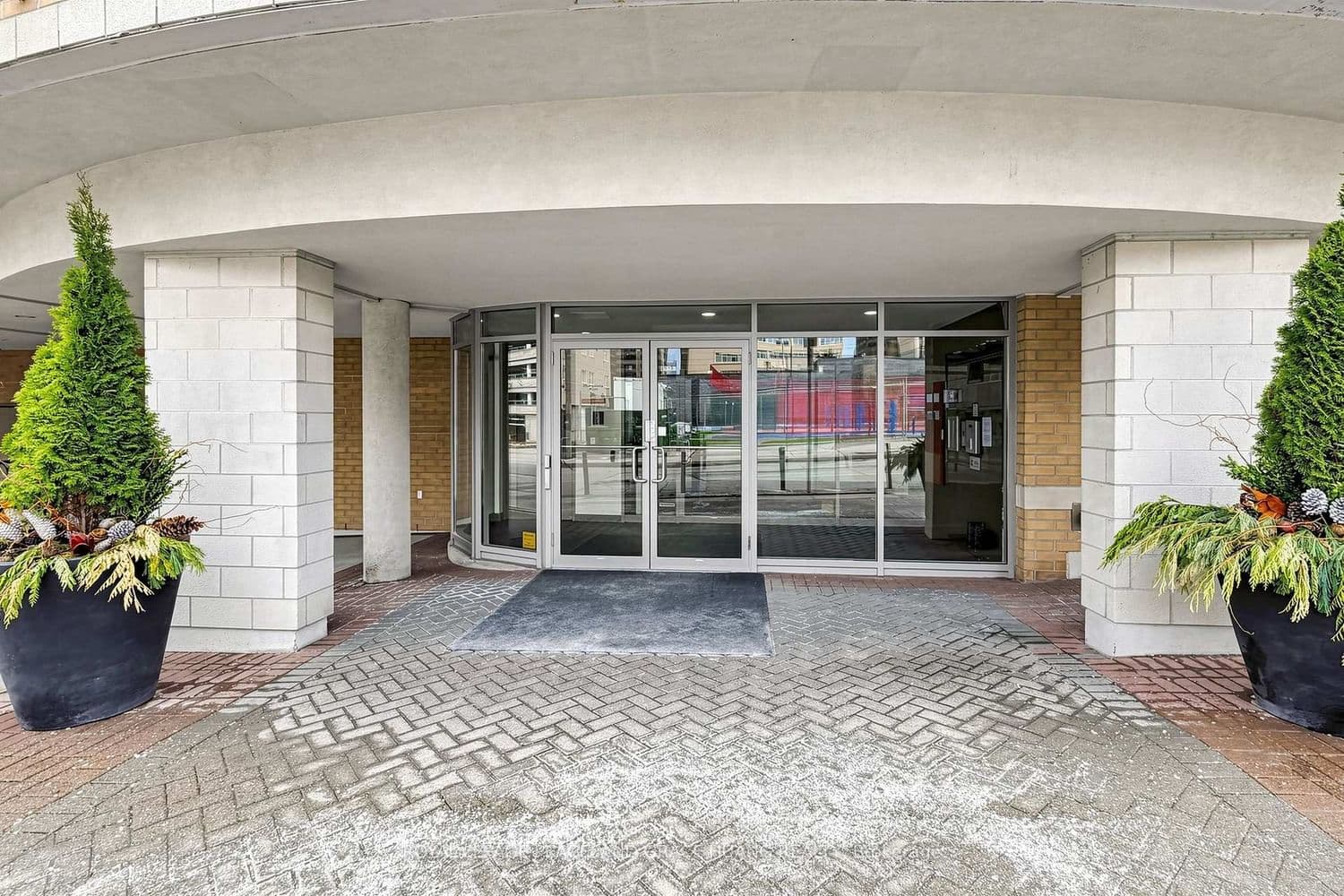 5 Rosehill Avenue, Unit 609 - Image 6