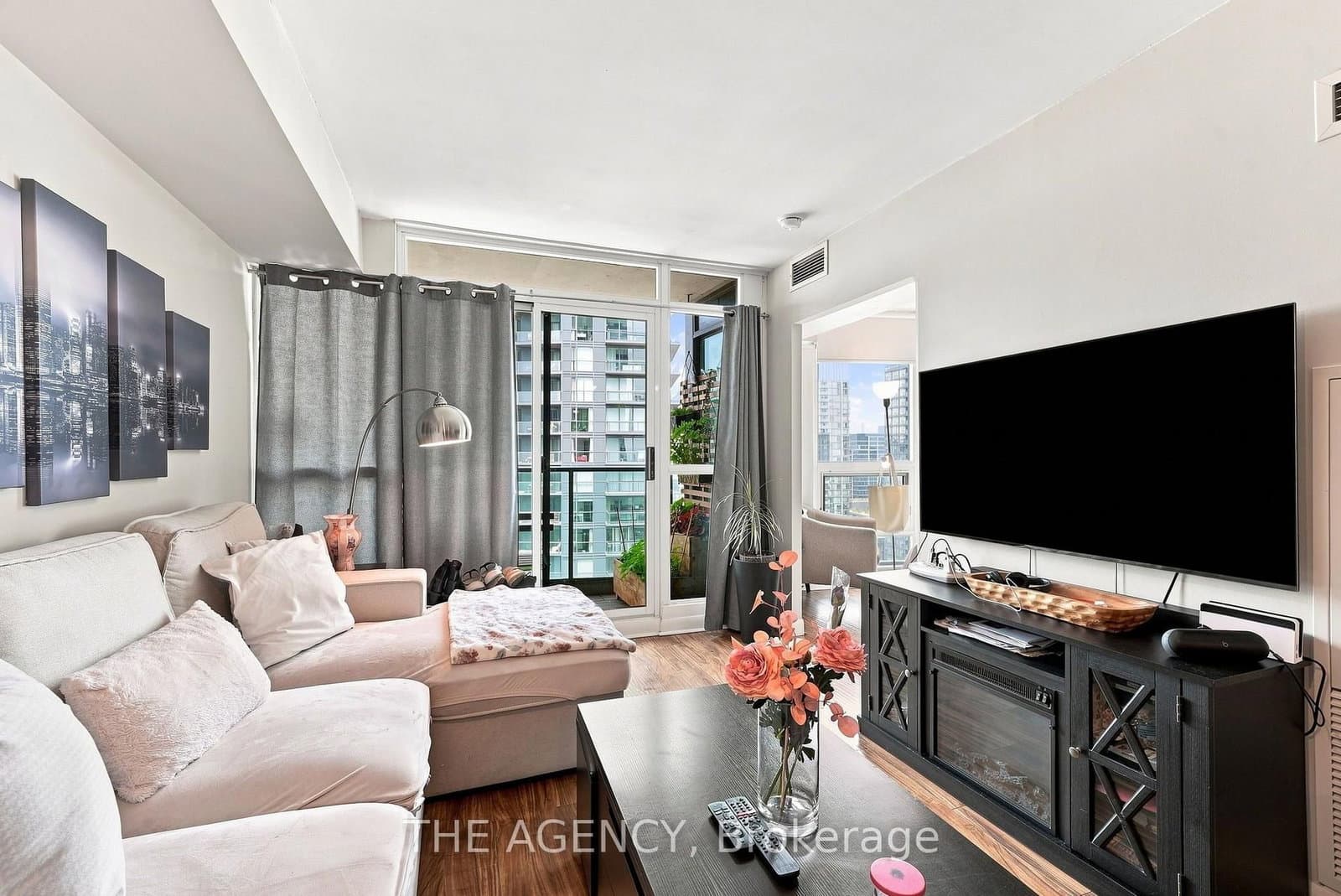 600 Fleet Street, Unit 2301 - Image 3