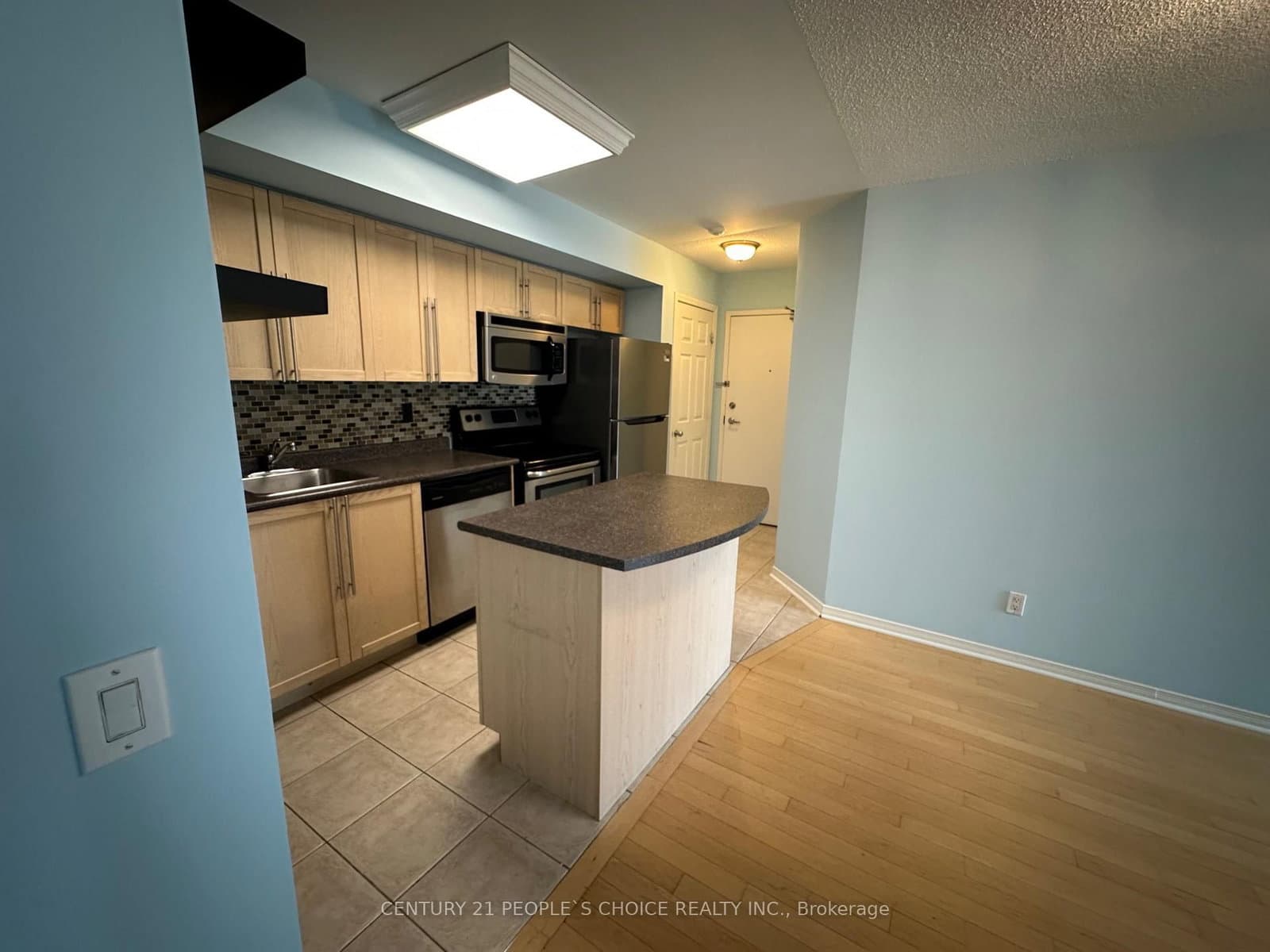 30 Harrison Garden Boulevard, Unit 1012 - Image 4