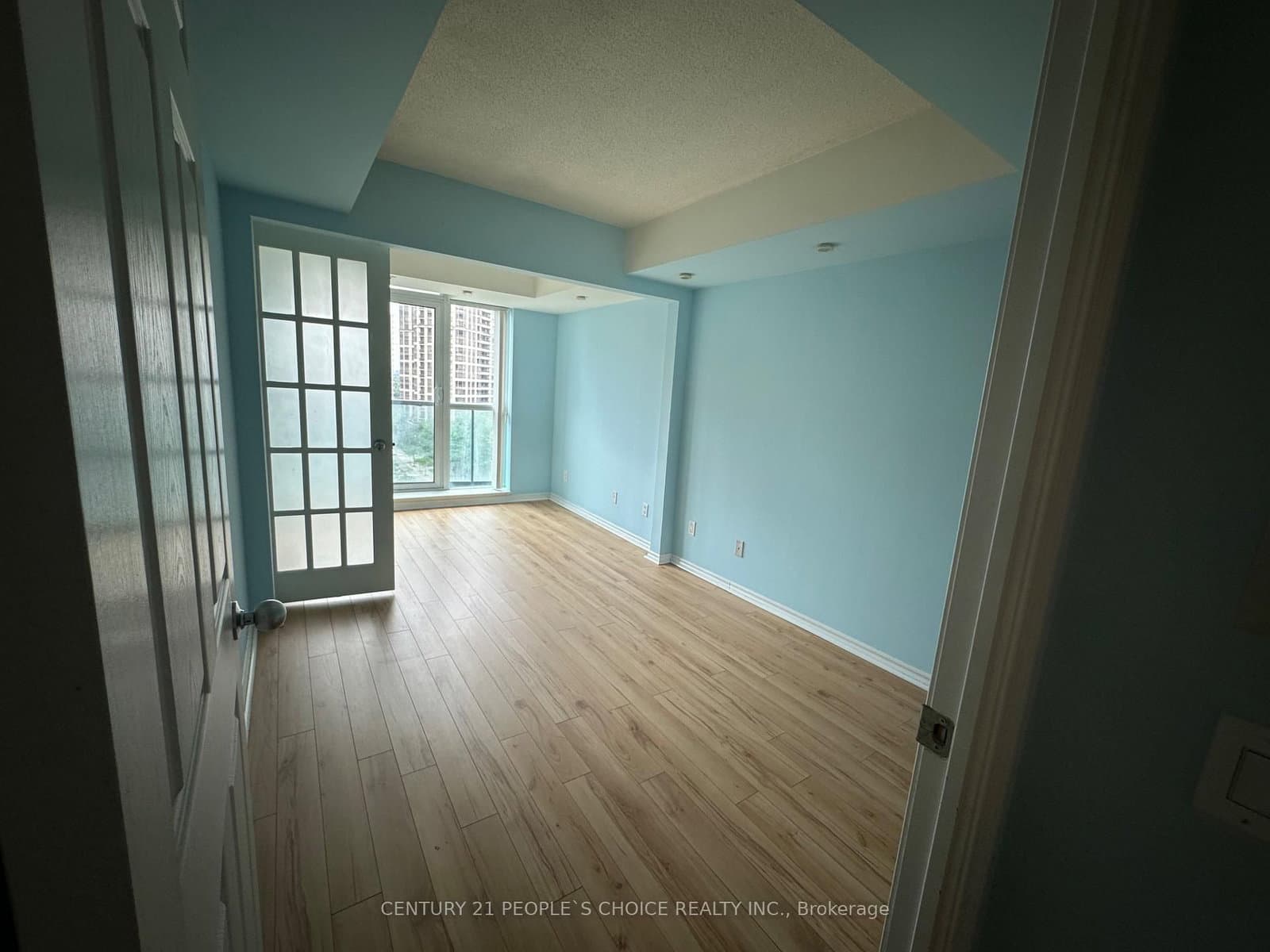 30 Harrison Garden Boulevard, Unit 1012 - Image 6