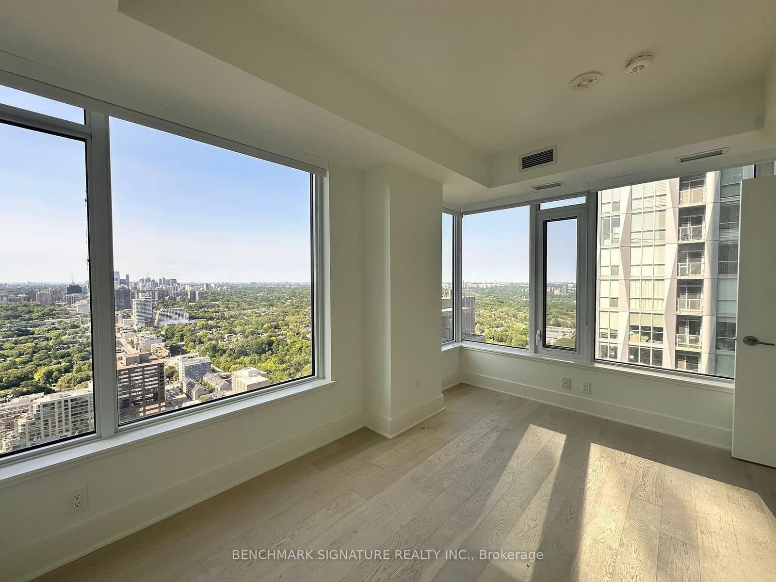 11 Yorkville Avenue, Unit 3604 - Image 4