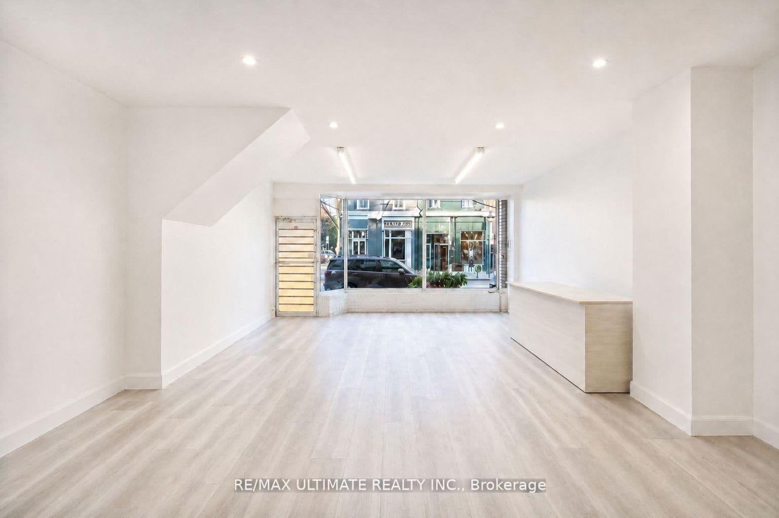757 Queen Street W - Image 6