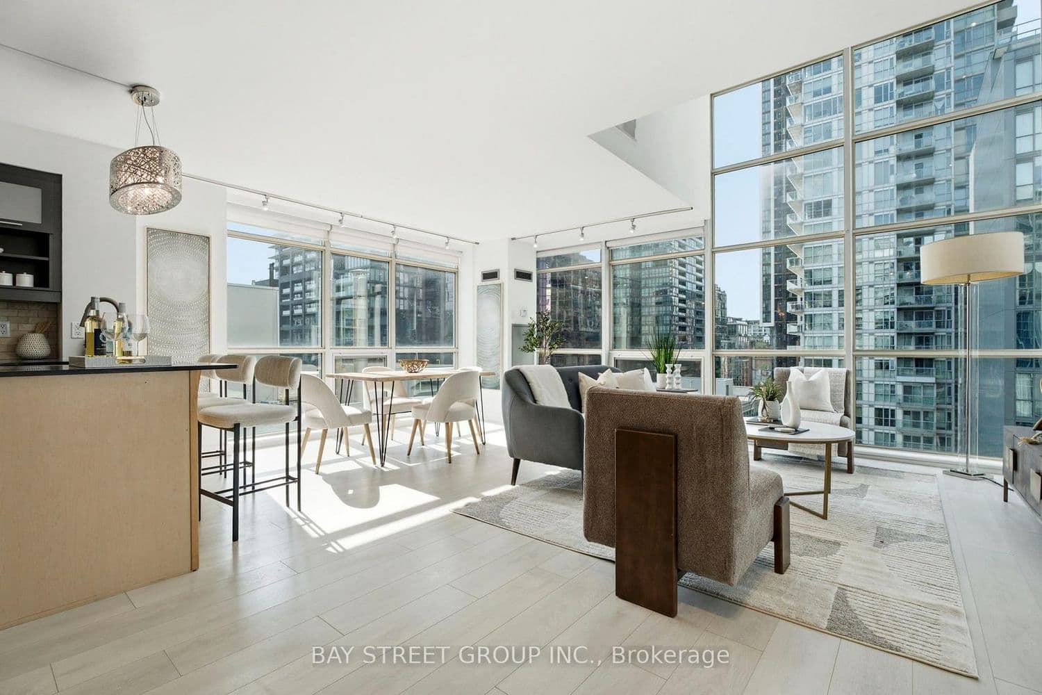 36 Blue Jays Way, Unit 925 - Image 5