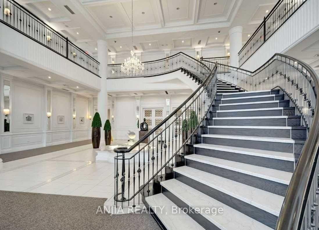 25 Greenview Avenue, Unit 1024 - Image 5