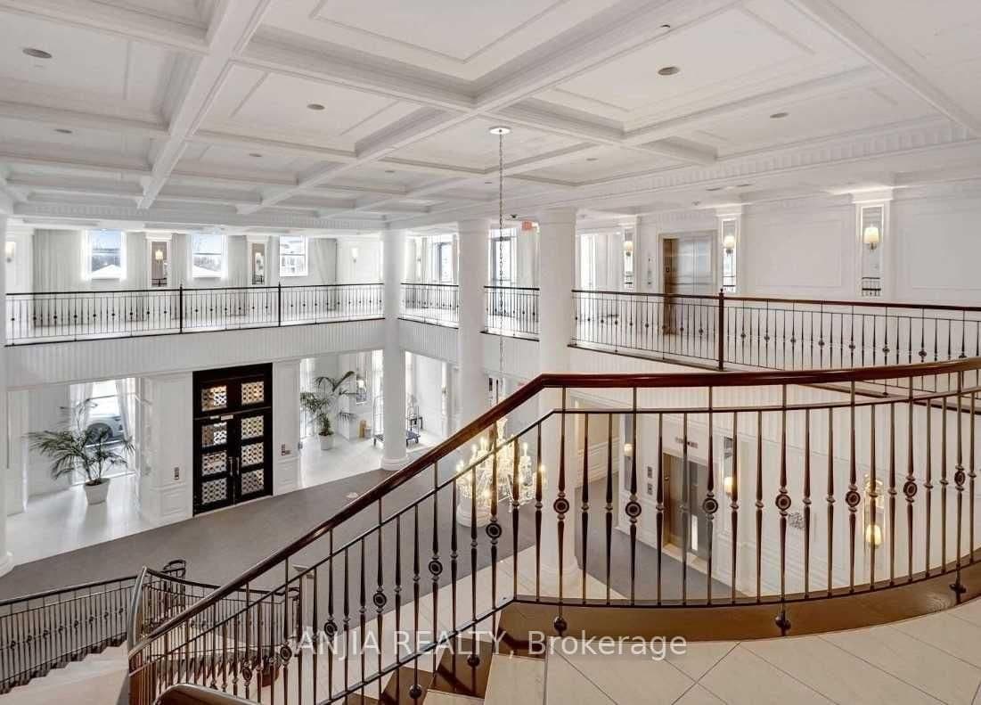 25 Greenview Avenue, Unit 1024 - Image 6