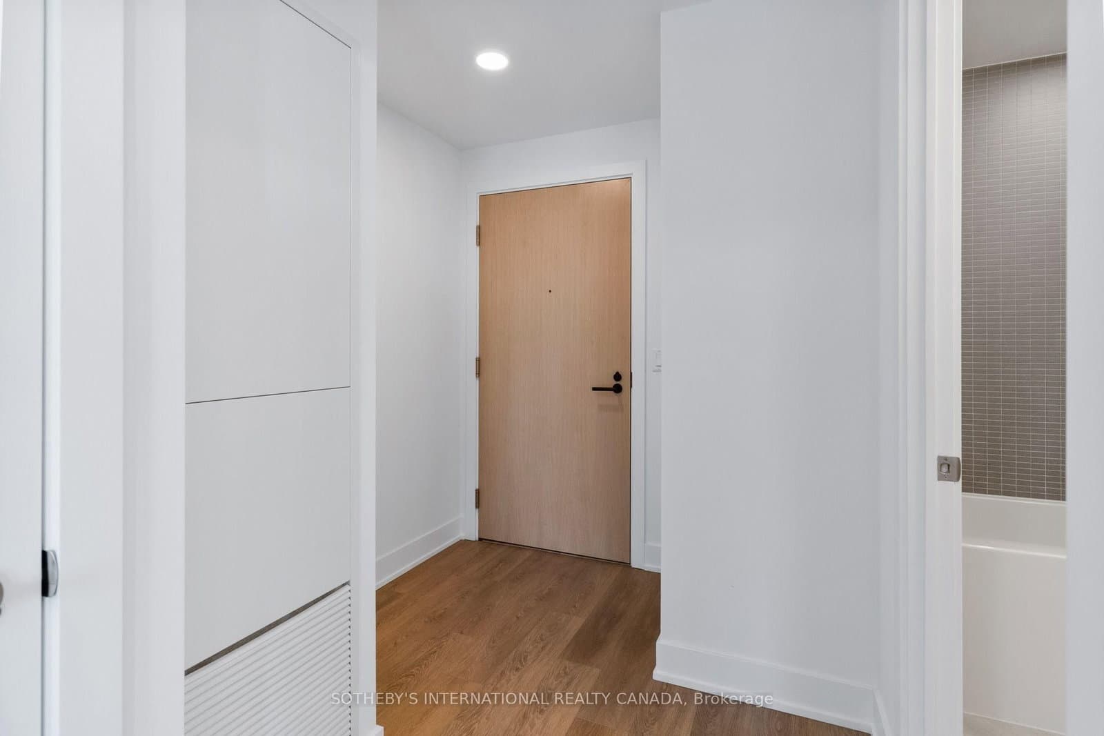200 Redpath Avenue, Unit 1101 - Image 2